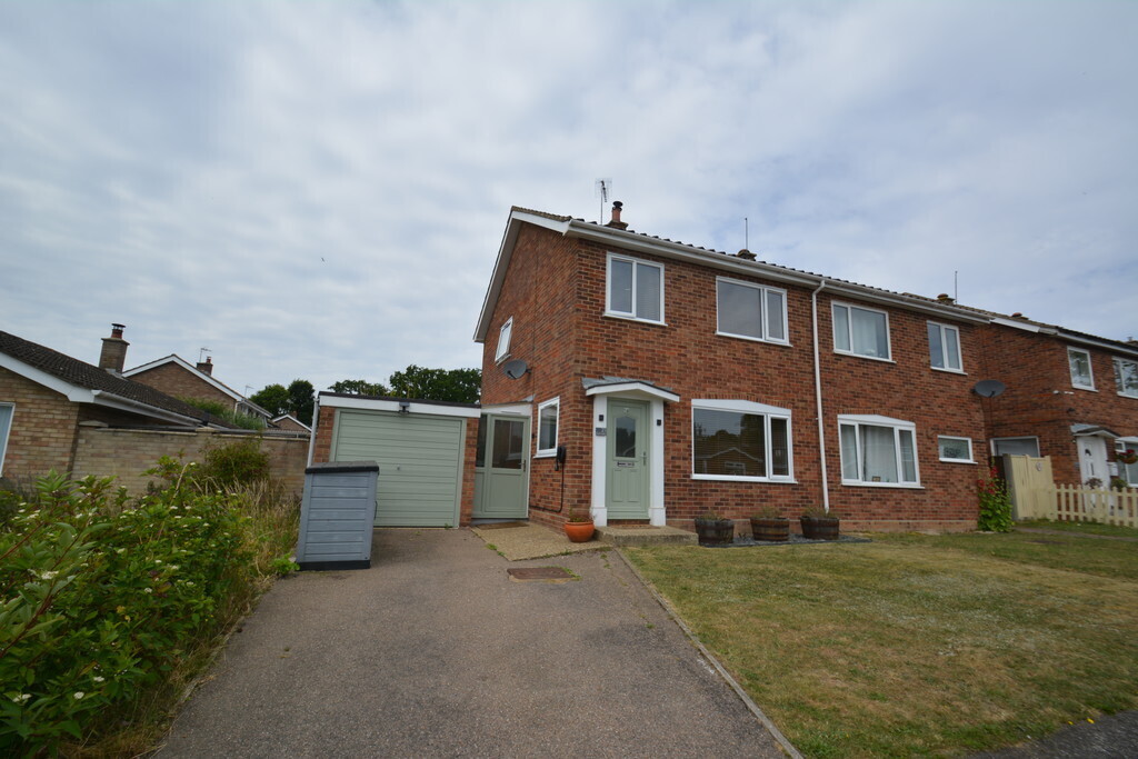 Park Walk, Holton, Halesworth Image 1