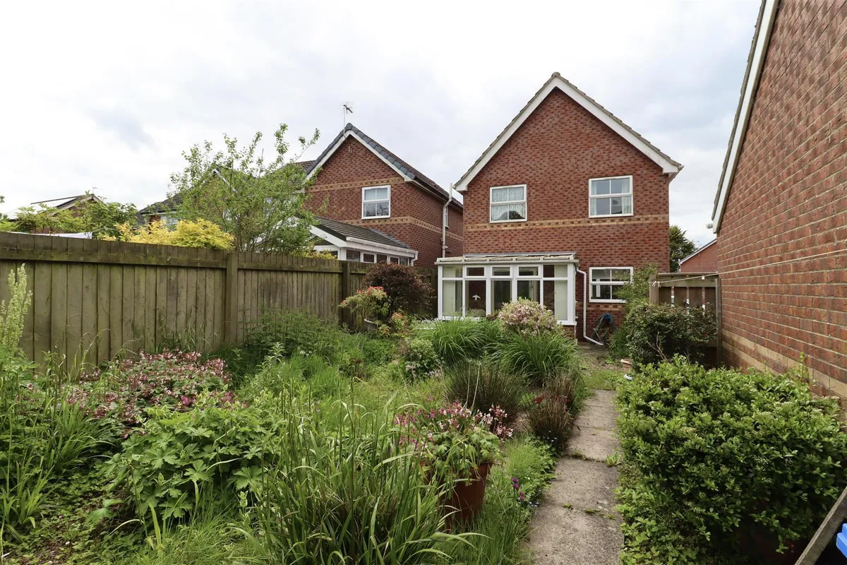 St. Aiden Close, Market Weighton, York
