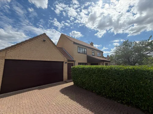 Hawthorn Walk, Beck Row, BURY ST. EDMUNDSphoto