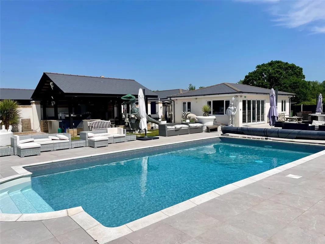 Lower Dunton Road, Dunton, Brentwood, Essex, CM13