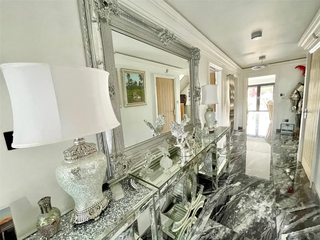 Lower Dunton Road, Dunton, Brentwood, Essex, CM13