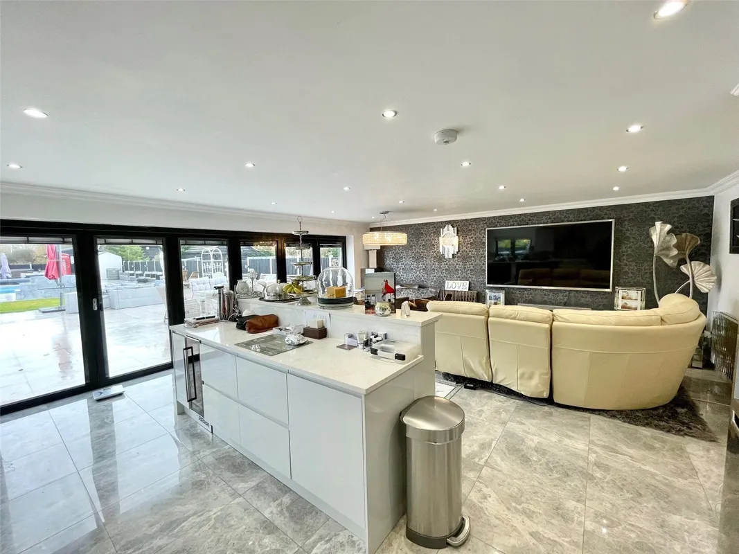 Lower Dunton Road, Dunton, Brentwood, Essex, CM13
