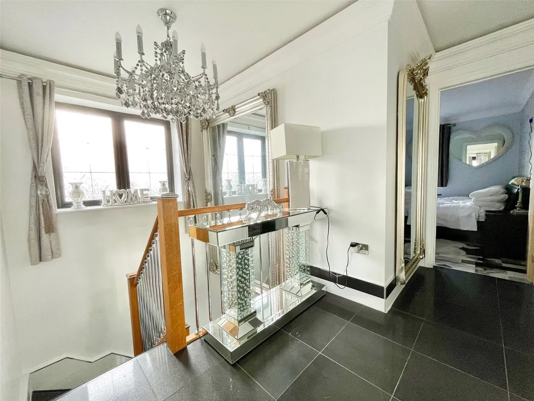 Lower Dunton Road, Dunton, Brentwood, Essex, CM13