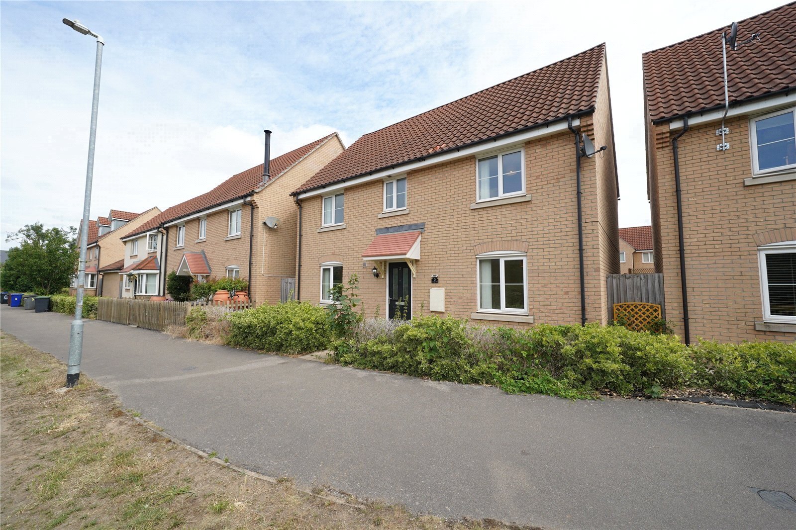 Tarragon Walk, Red Lodge, Bury St. Edmunds, Suffolk, IP28 Image 1