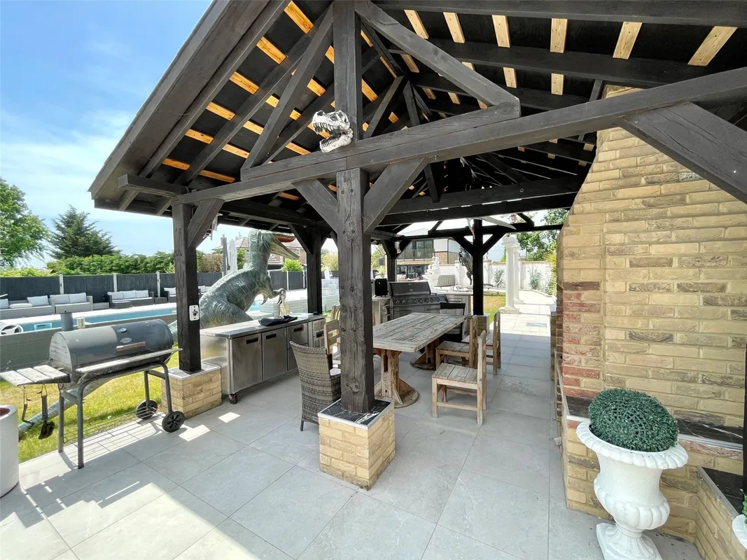 Lower Dunton Road, Dunton, Brentwood, Essex, CM13