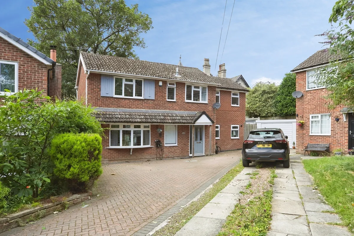 Aire View, Yeadon, Leeds
