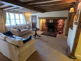 Kings Arms Court, Ockley, Dorking thumb 3
