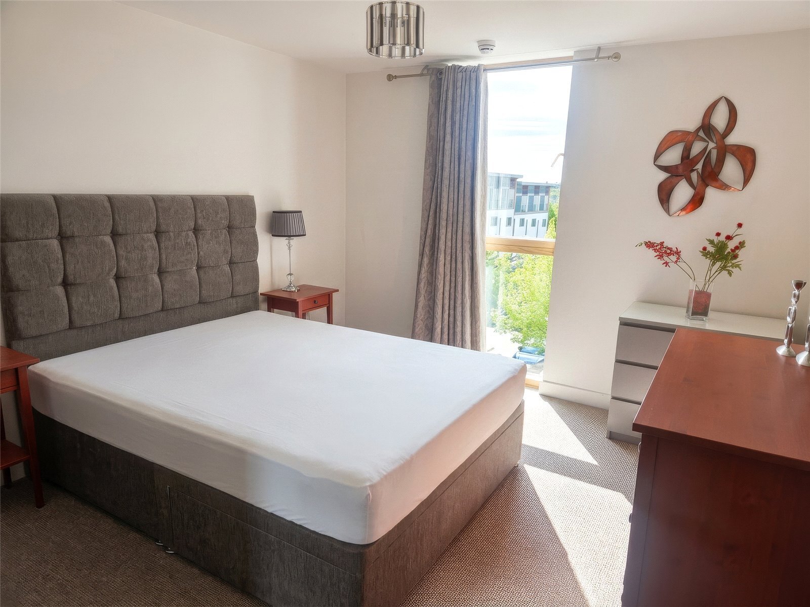 South Row, Milton Keynes, Buckinghamshire, MK9 Image 4