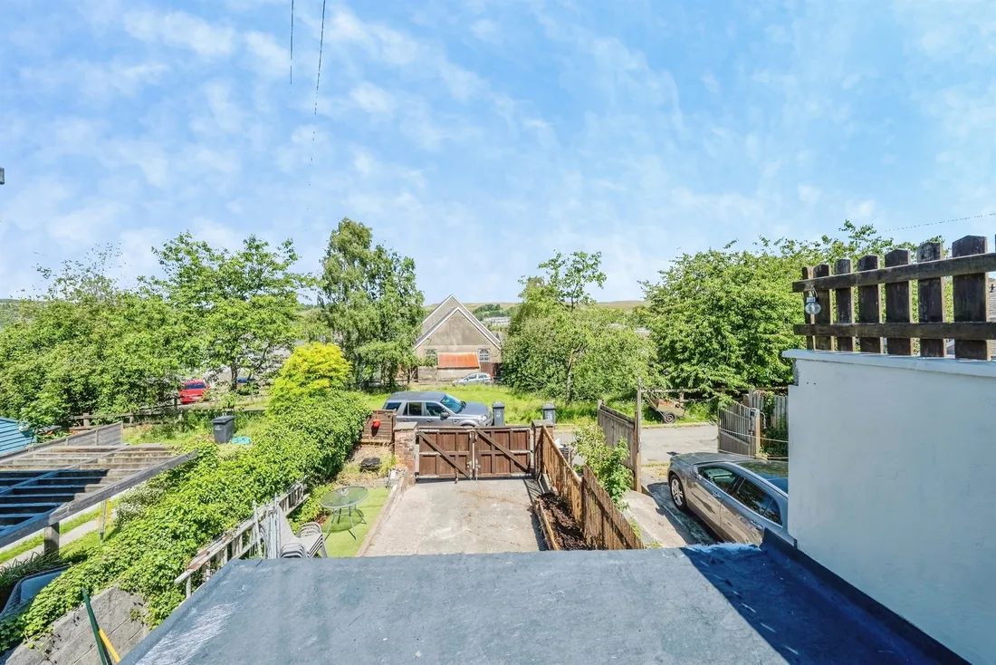 Property photo 33