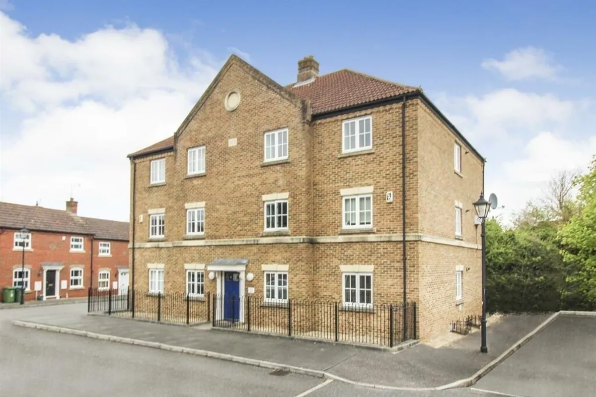 Paddock Close, Aylesbury