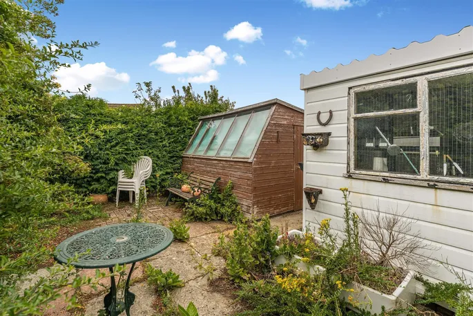 Property carousel image 11