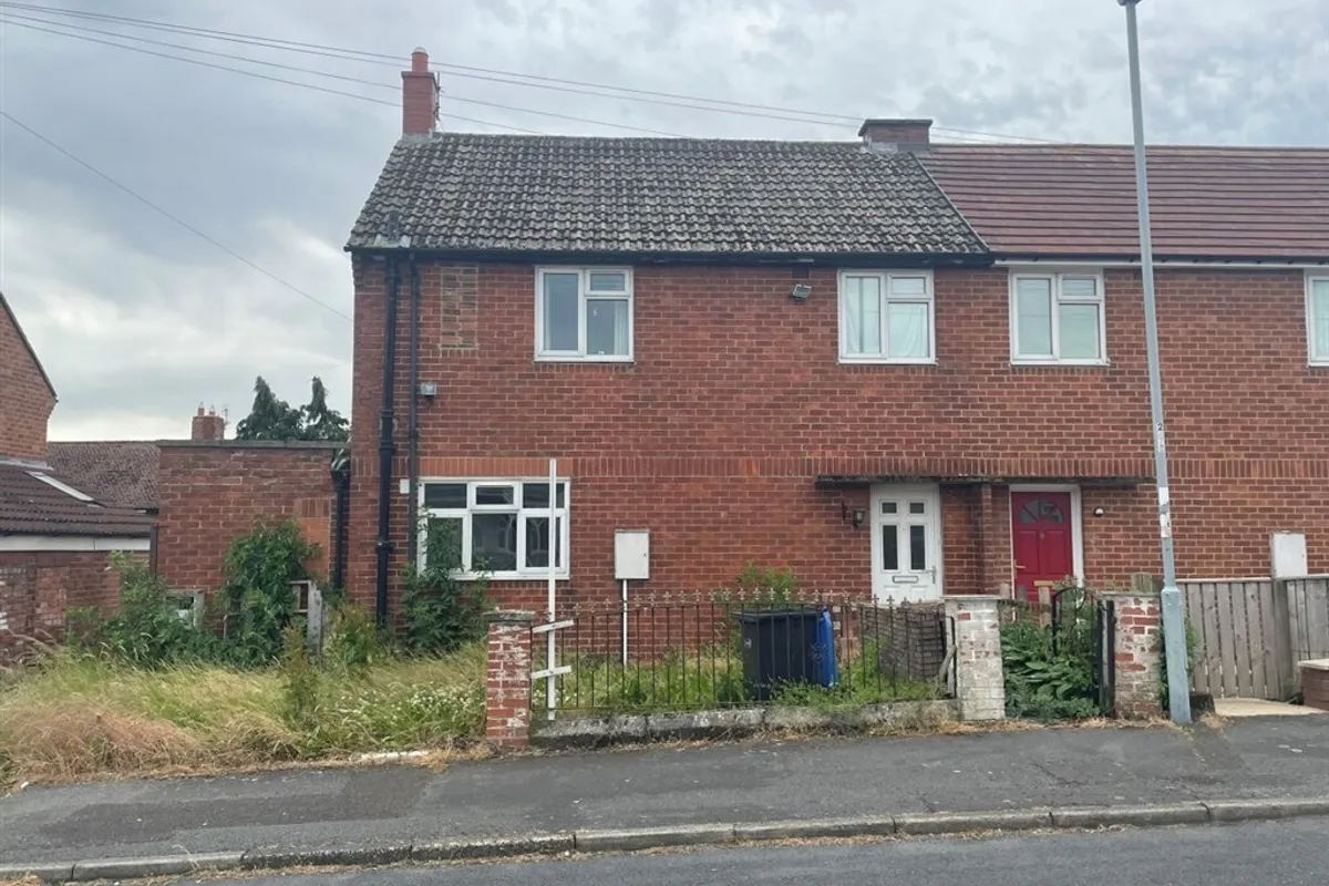 Larchfield Gardens, CROOK