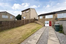 Lodge Gate Close, Denholme, BRADFORD