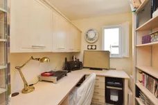 Capian Walk, Two Mile Ash, Milton Keynes