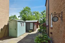 Capian Walk, Two Mile Ash, Milton Keynes