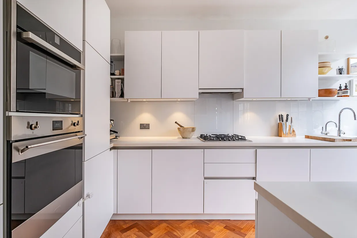 Bensbury Close, London, SW15 photo 5