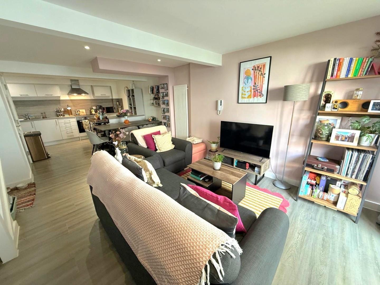 9 Derngate, Northampton Image 2