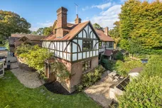 Petworth Road Chiddingfold GU8 photo 1