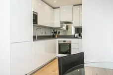 St. Luke's Avenue London SW4 photo 3