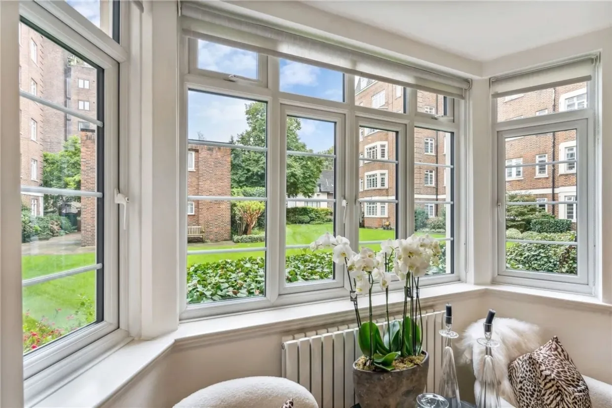 Pembroke Road Kensington W8 photo 5