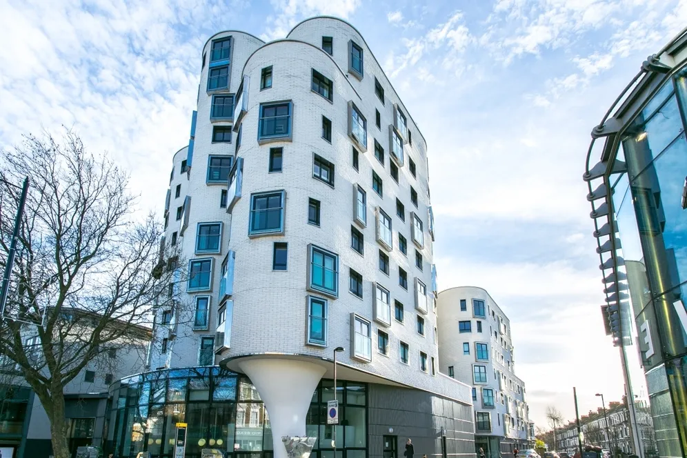 St. Luke's Avenue London SW4 photo 5