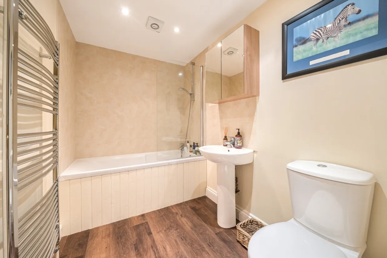 Petworth Road Chiddingfold GU8 photo 7