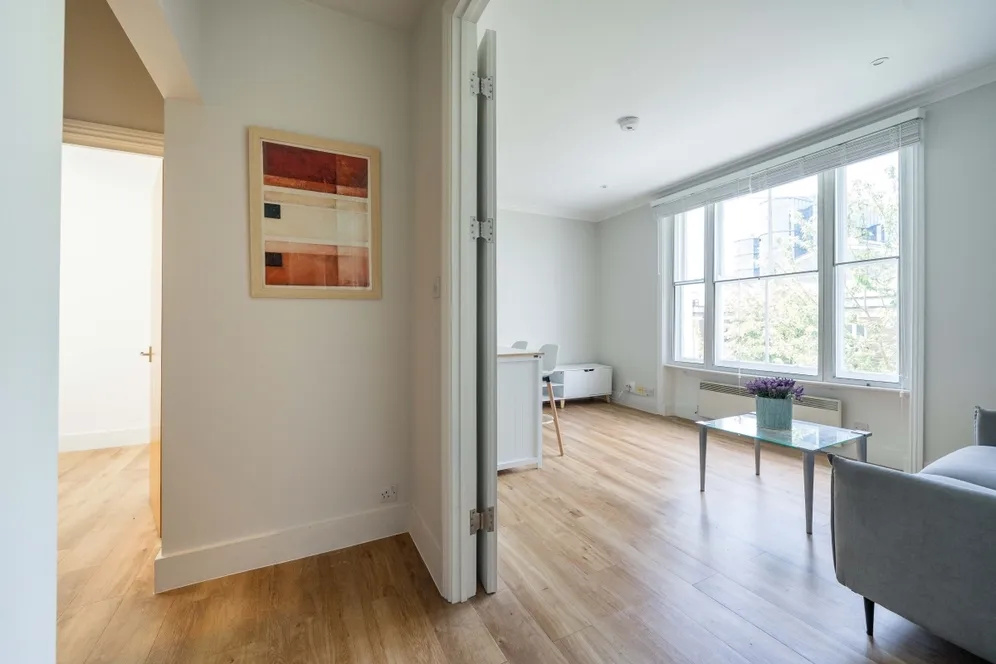 Russell Road London W14 photo 8