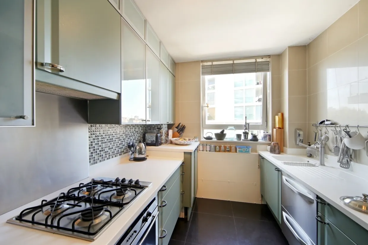 Anhalt Road, SW11 photo 14