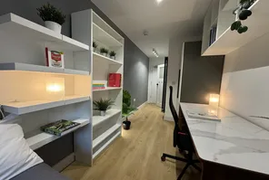 Main property image