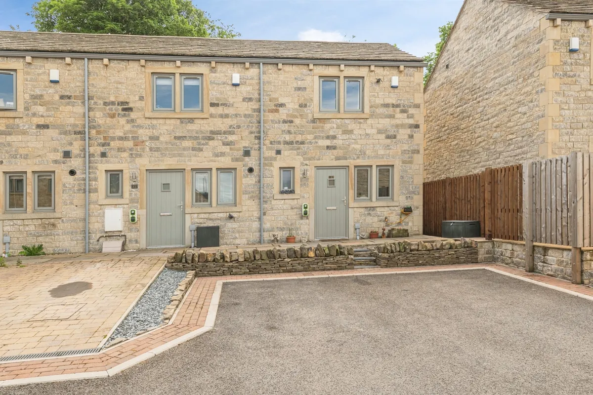 Tenter Hill Gardens, Shepley, Huddersfield