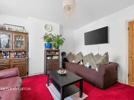 Elmcroft Close, Feltham thumb 3