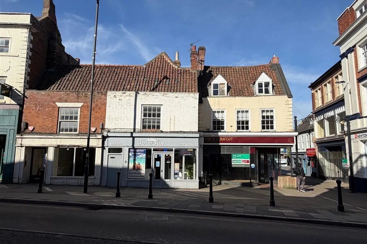 High Street, GRANTHAM