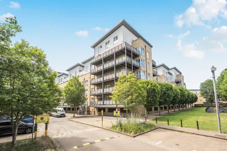 Metropolitan Station Approach, Watford, WD18