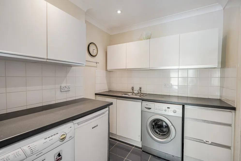 Croham Valley Road, South Croydon, CR2 photo 15