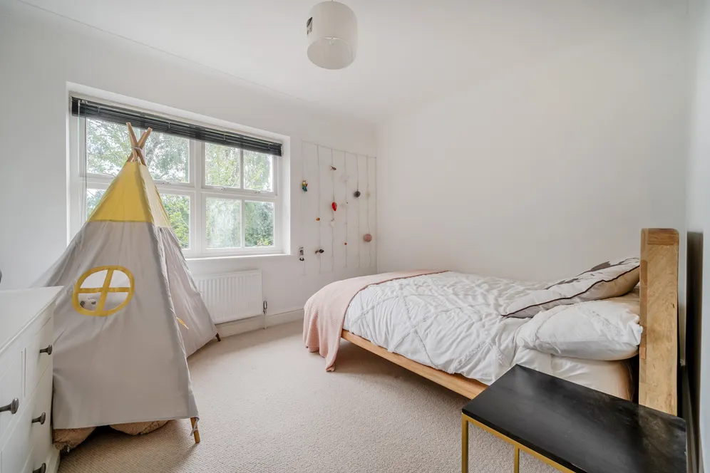 Ray Mill Road East, Maidenhead, SL6 photo 11