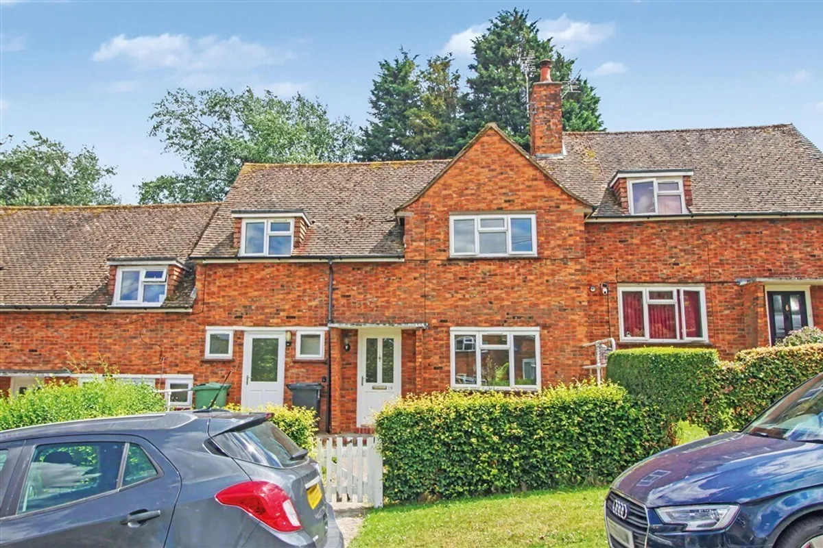 Higham Gardens, Guestling, HASTINGS
