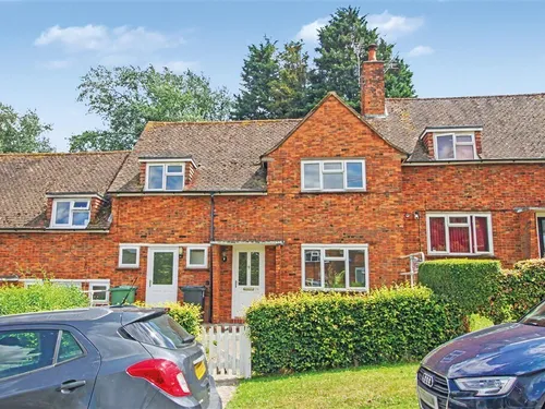 Higham Gardens, Guestling, HASTINGSphoto