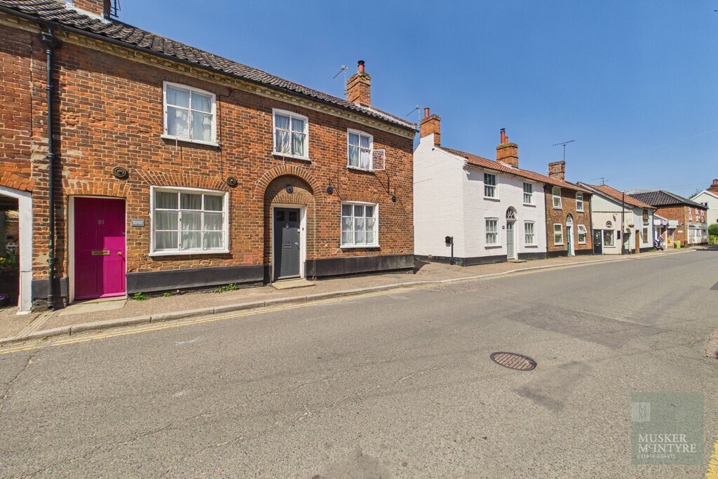 Bridge Street, Loddon Image 1