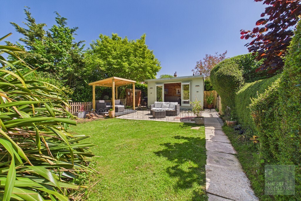Bridge Street, Loddon Image 14