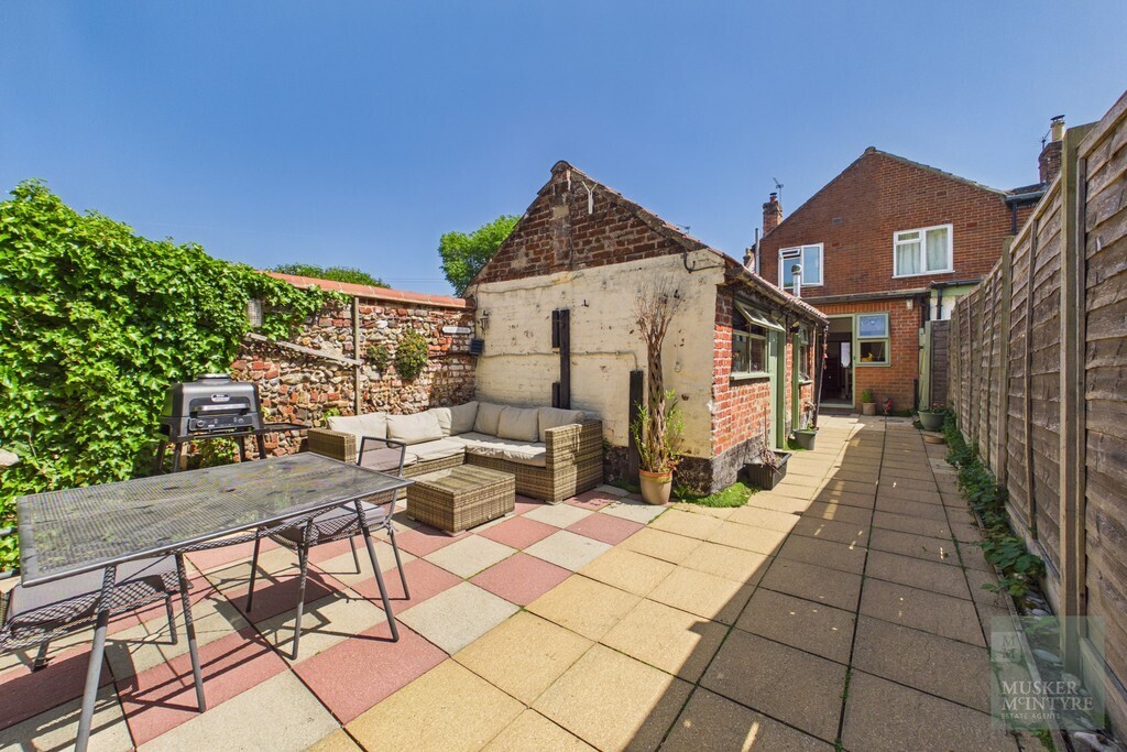 Bridge Street, Loddon Image 18