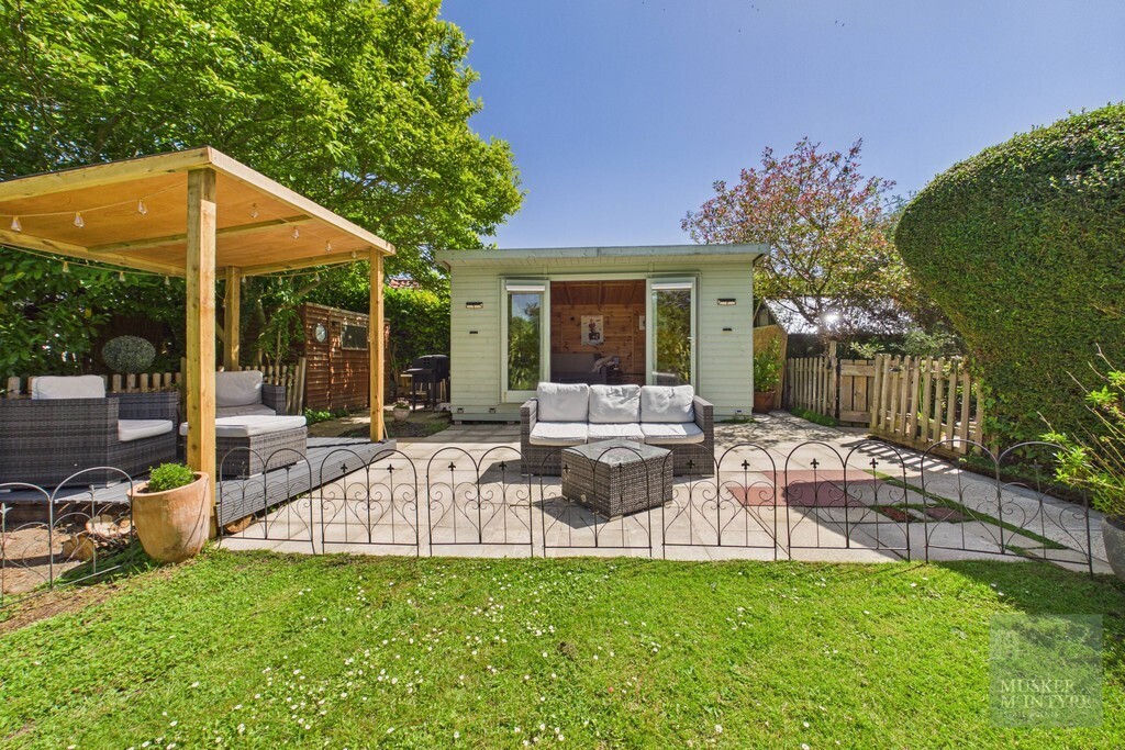 Bridge Street, Loddon Image 21