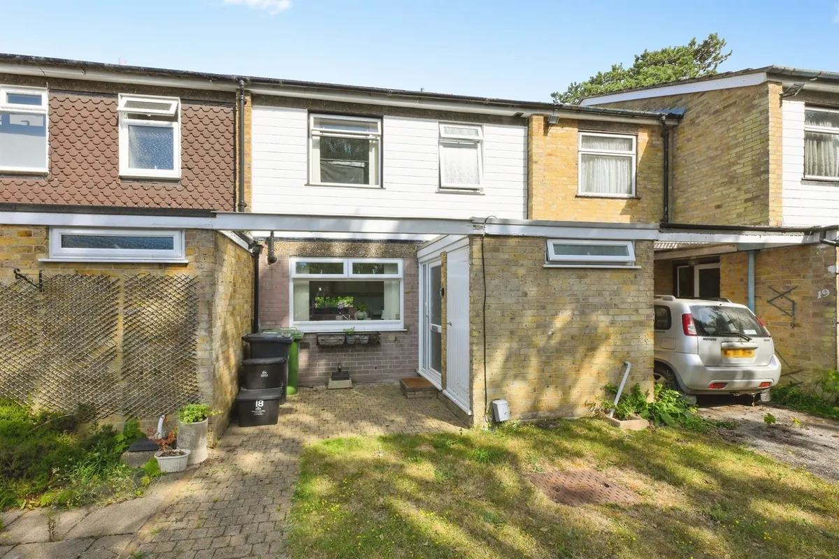Cedar Green, Hoddesdon