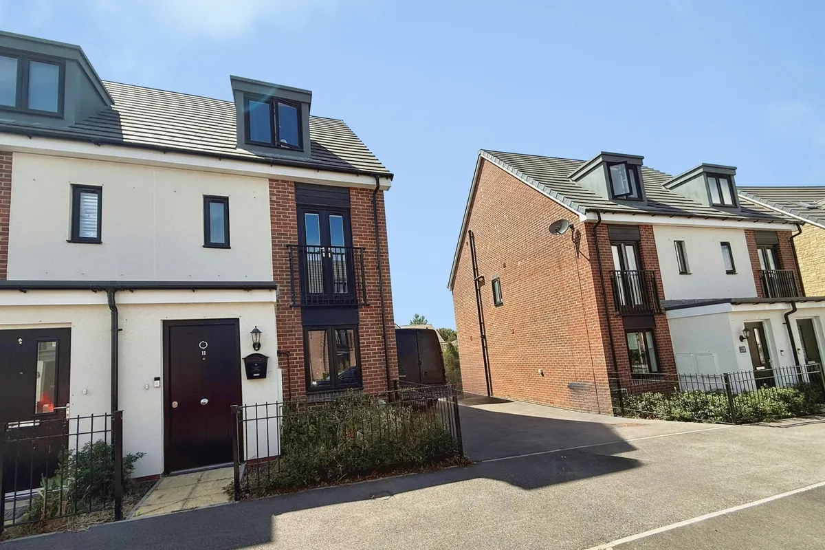 Grayling Avenue, Swindon