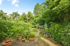 Cedar Green, Hoddesdon