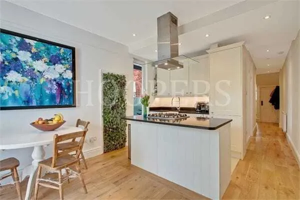 Mora Road, London, NW2