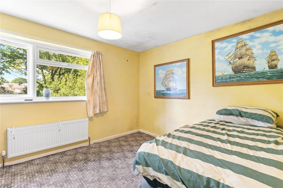Property carousel item 10