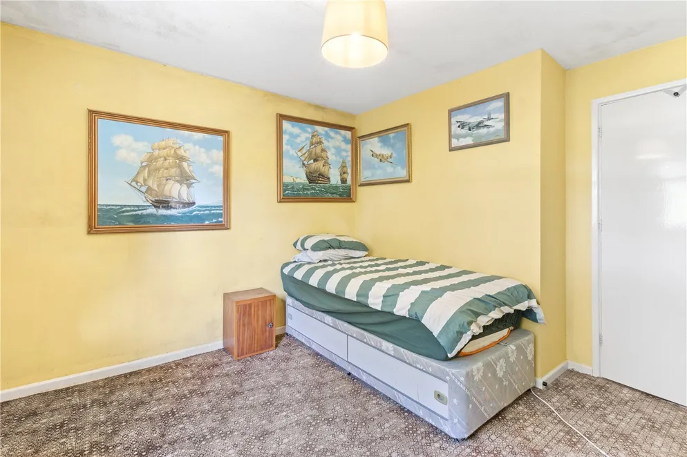 Property carousel item 11
