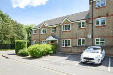 Hilda Wharf, Aylesbury