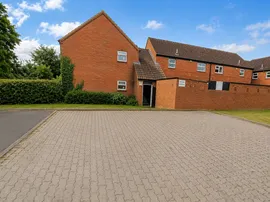 Yarlington Close, Norton Fitzwarren, TAUNTON thumb 2