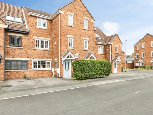 Parkfield Court, Morley, LEEDSphoto